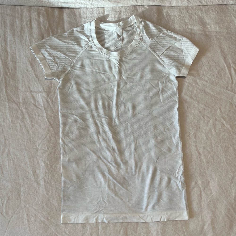 Lululemon Swiftly Tech Short Sleeve Tee - White 6 - Picture 4 of 6